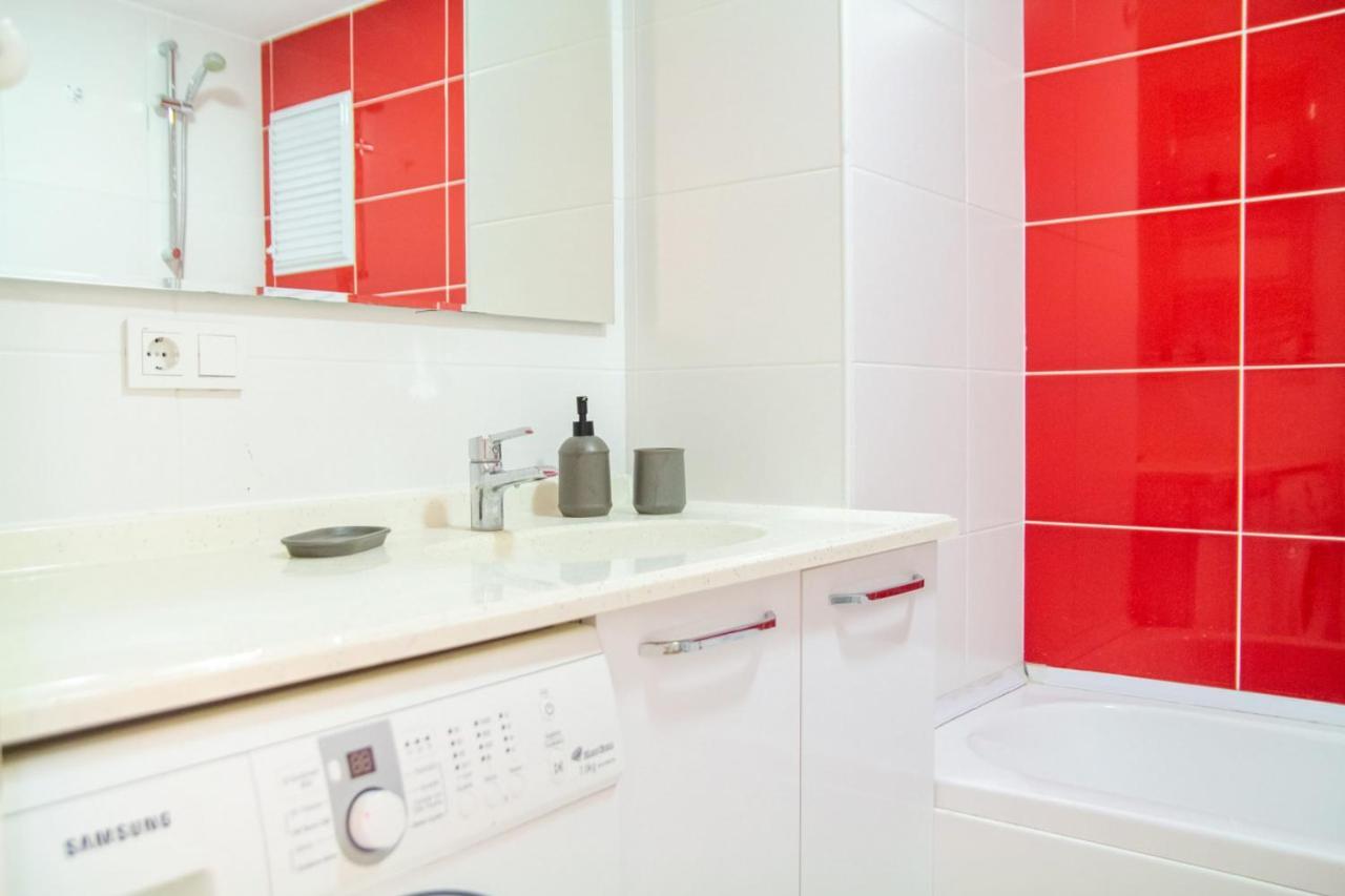 Lovely Flat Near Public Transportation In 이즈미르 외부 사진